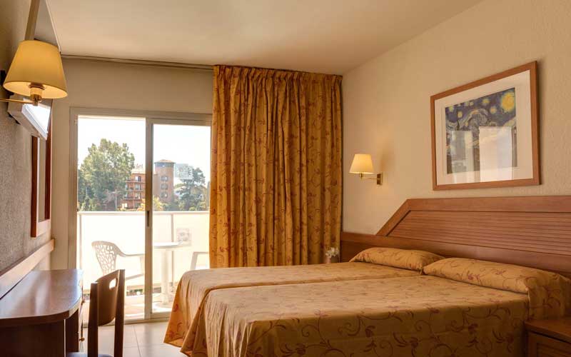 HTOP ROYAL BEACH HOTEL